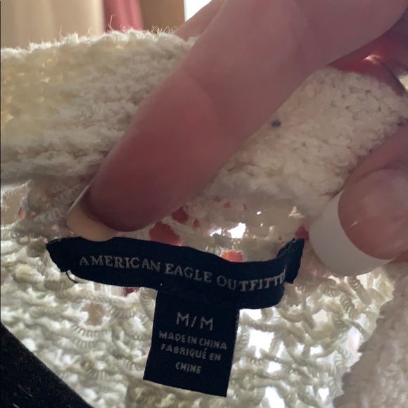 SOLD......AE Crochet Cardigan - Picture 6 of 7